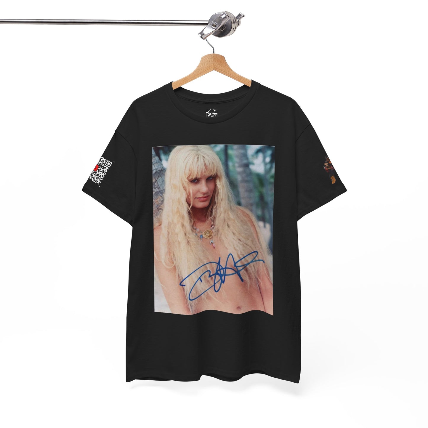 Jennifer Connolly Mirror 90s Retro Black & White Tee