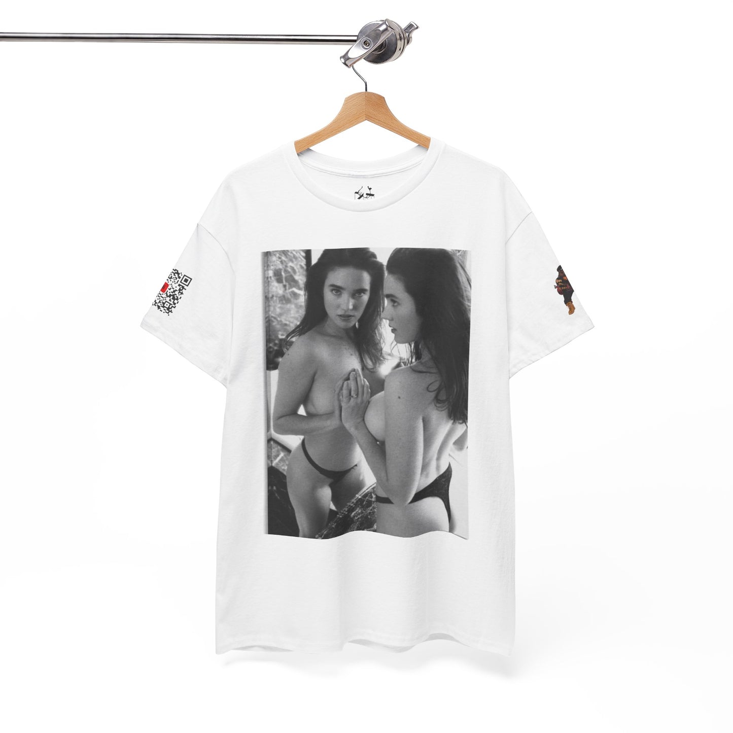 Jennifer Connolly Mirror 90s Retro Black & White Tee